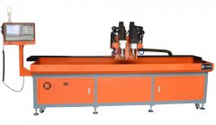 熱熔數控鉆孔機換刀按復位鍵，刀卡住了，不手